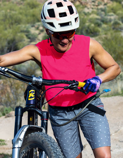 SHREDLY Women's Beyond Tech Tank : Nebula Pink