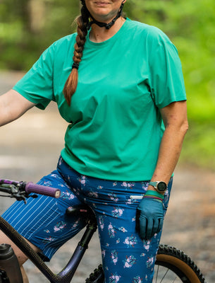 SHREDLY Women's Beyond Tech Tee Vented : Jungle