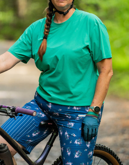 SHREDLY Women's Beyond Tech Tee Vented : Jungle