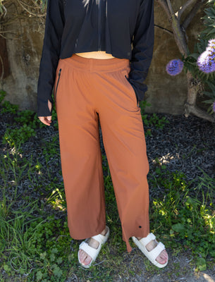 SHREDLY Women's Explorer Wide Legged Cropped Pant : Coco