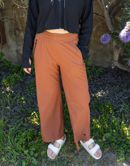 SHREDLY Women's Explorer Wide Legged Cropped Pant : Coco