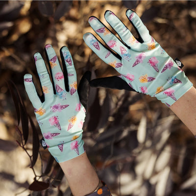 SHREDLY x Marley Blonsky : Glove : Ice Cream
