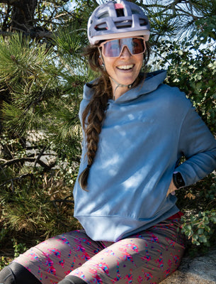 SHREDLY Women's Your Favorite Sweatshirt : Azul