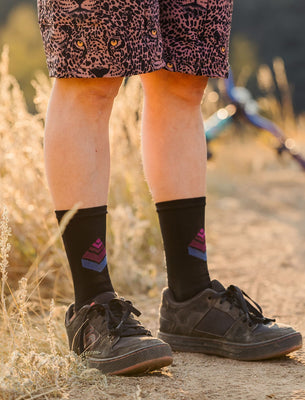 SHREDLY Women's Sock 6 : Black/Logo