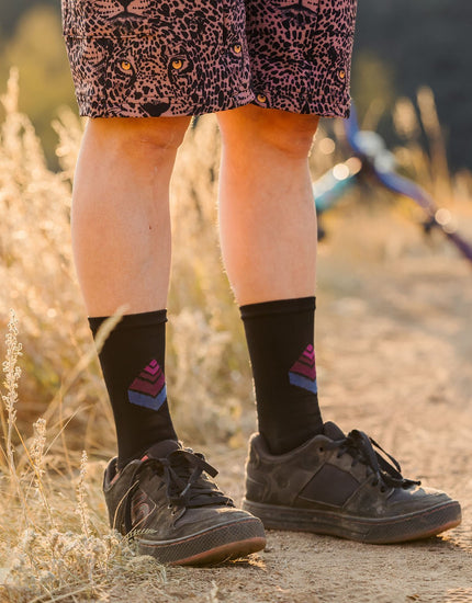 SHREDLY Women's Sock 6 : Black/Logo