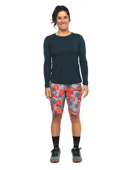 SHREDLY Women's All Time 11" - Zipper Snap Mid - Rise Short : Margie
