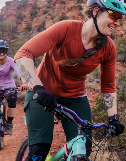 SHREDLY Women's All Time 11" - Zipper Snap Mid - Rise Short : Pine